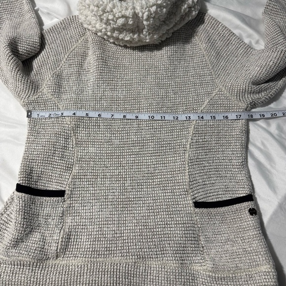 Superdry Cozy Cream Sweater with Sherpa Collar Size Medium. - Picture 15 of 16